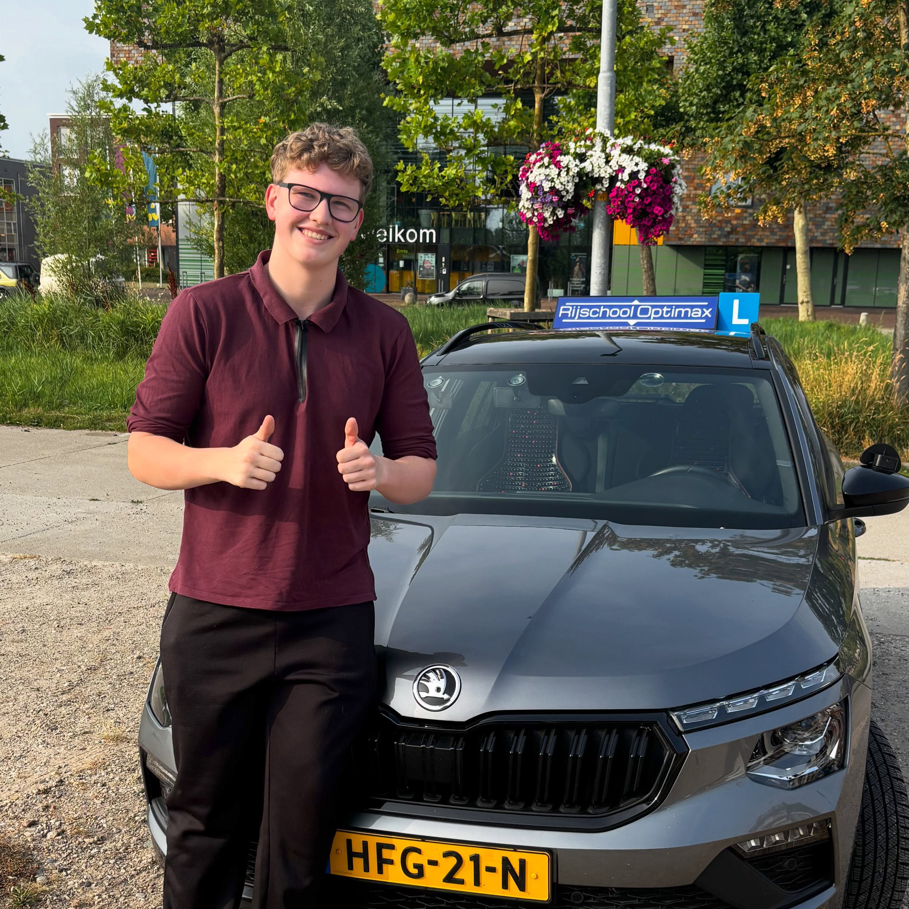 Die stralende lach verklapt natuurlijk al hoe laat het is 😁 Niek mocht vandaag examen doen… en hij had aan 1x genoeg! ‘